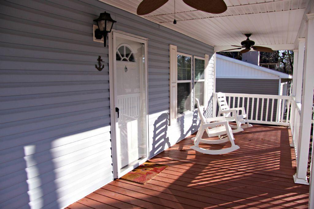 C Cottage 3 Bedrooms 2 Bathrooms Home Oak Island Exterior photo